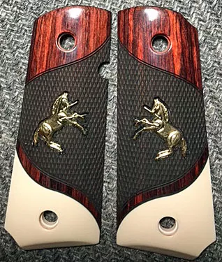 1911 Compact Grips Checkered Caps Logo - Engineered Accessories