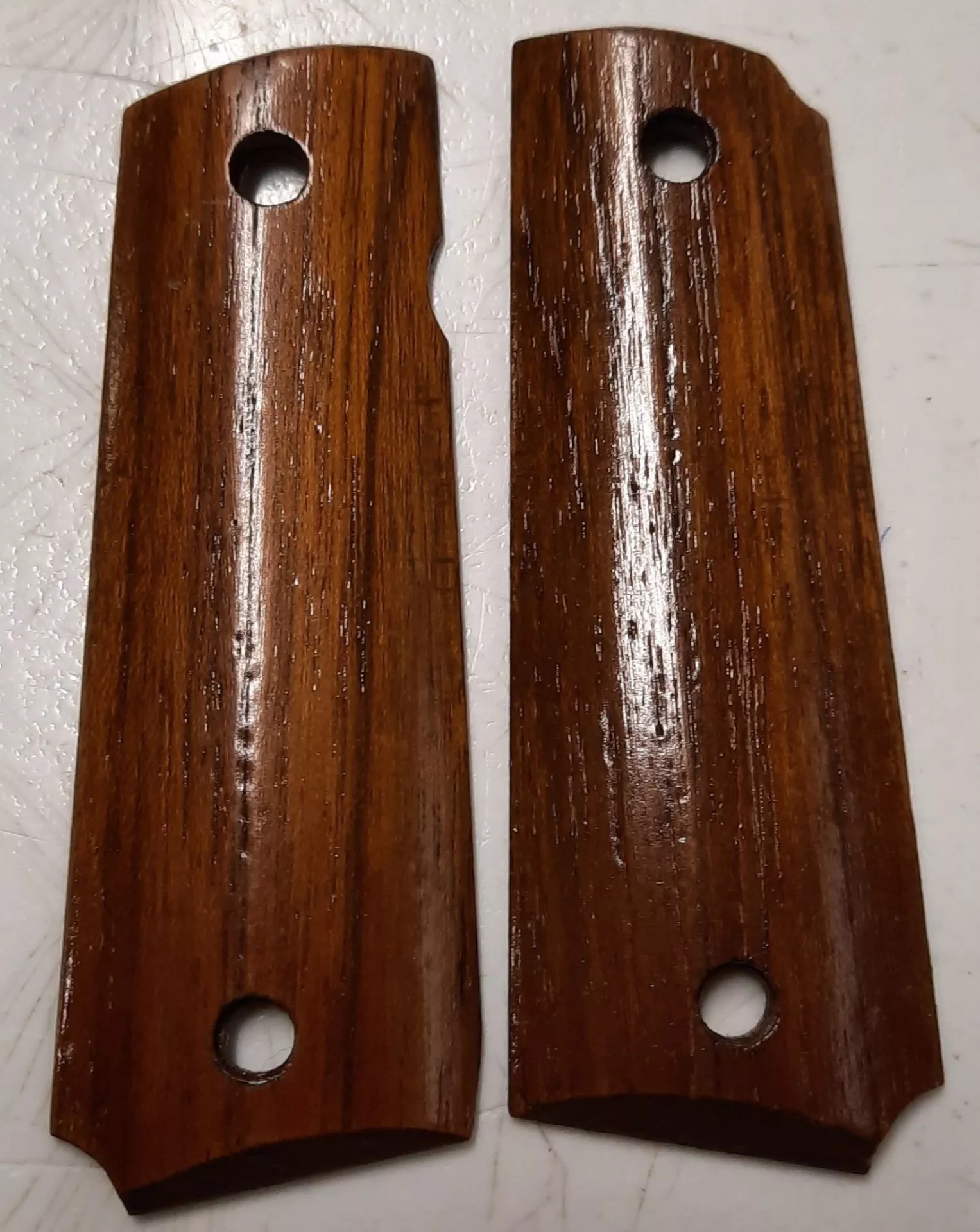 1911 Full Size Frame Classic Panel Walnut CT00041