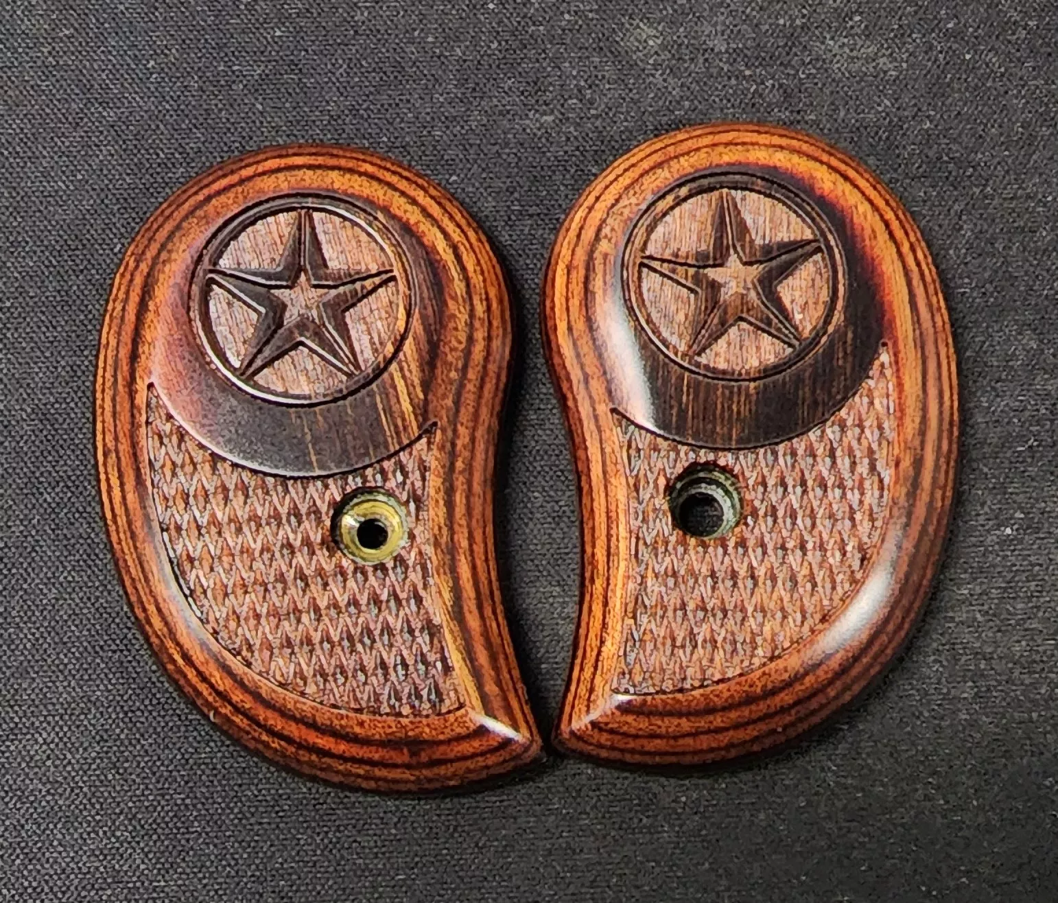 Bond Arms Derringer Classic Panel Checkered Walnut Engineered Accessories