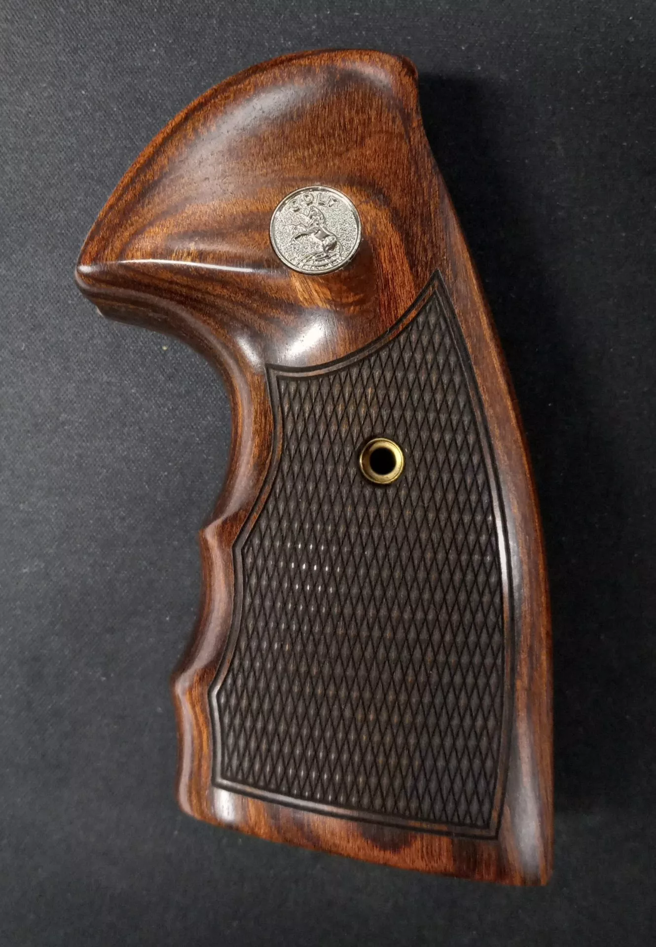 Colt Python Fingergrooved Walnut Checkered with Silver Medallions Engineered Accessories