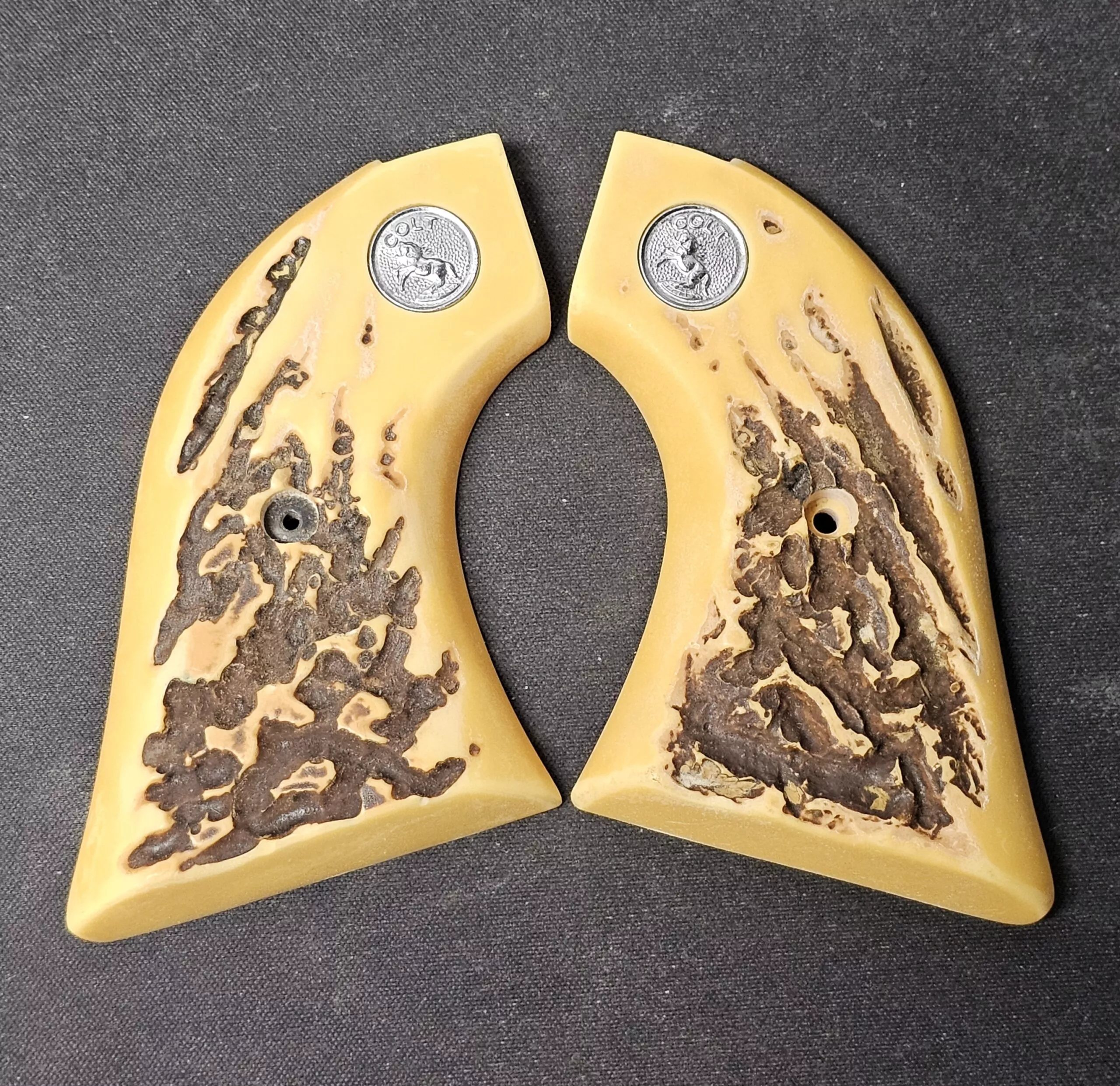 Colt Scout Grip Staglite Jay Scott 26A