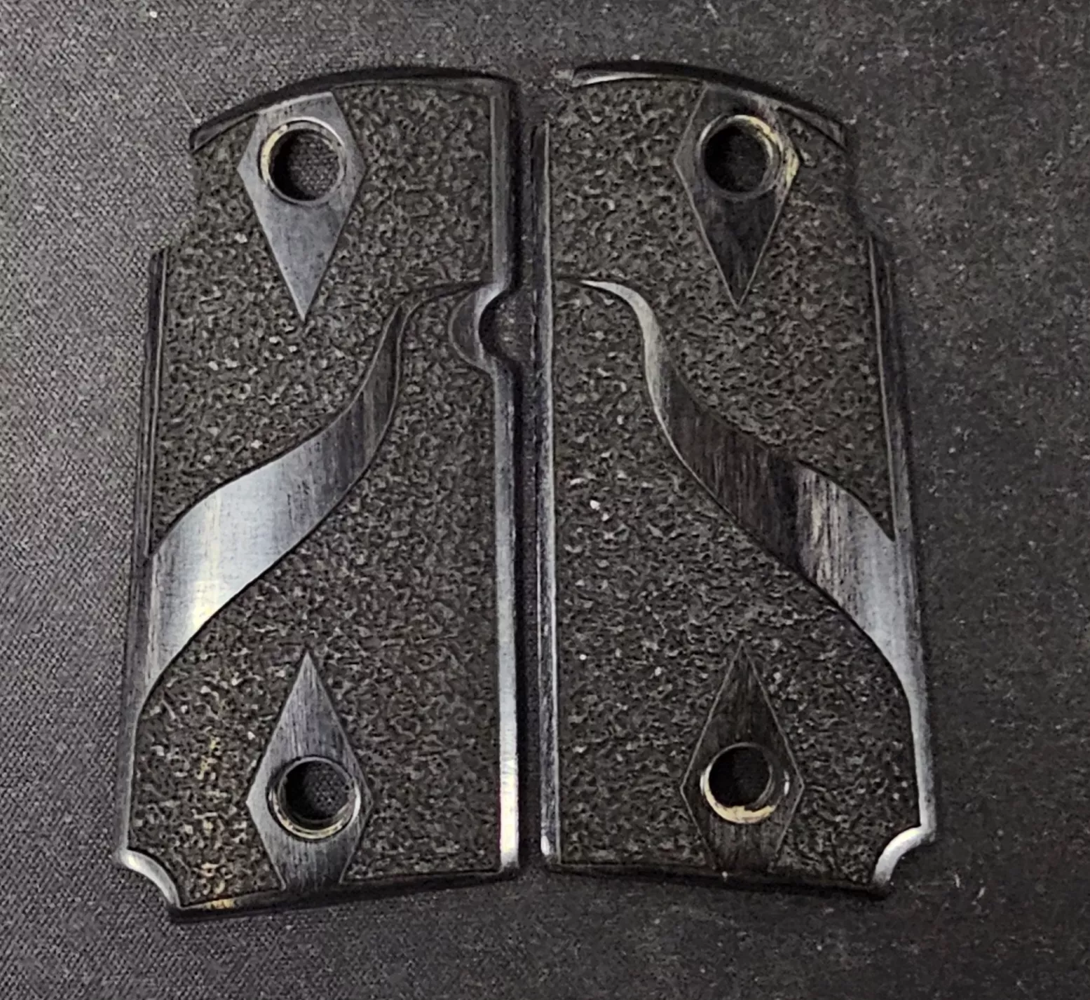 Kimber Micro 9 Classic Panel Stipple Silverblack