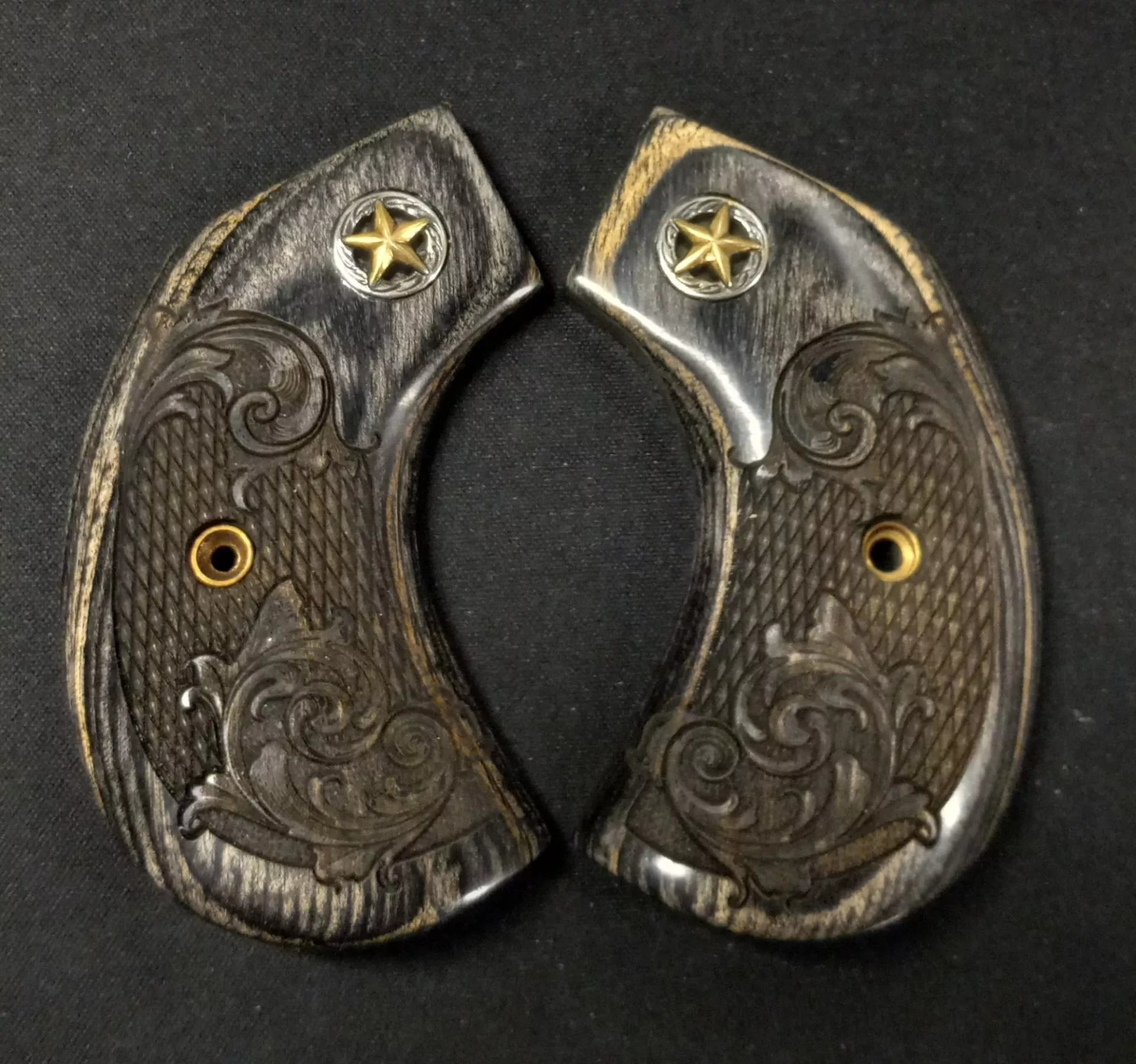 Ruger Birdshead Classic Panel Silverblack Checkered Engraved Lone Star Engineered Accessories