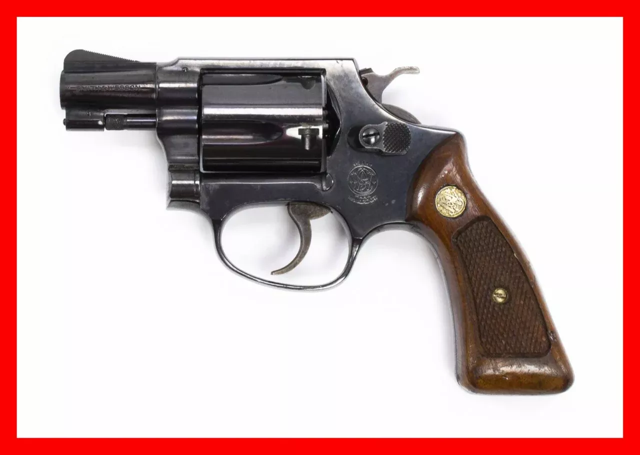 S&W 36 38 SPECIAL 2 BARREL BLUED FIXED SIGHT SQUARE BUTT7051