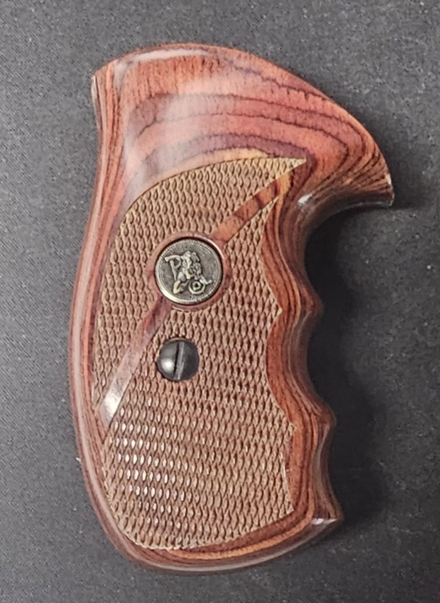 S&W K/L Rosewood Checkered 63020