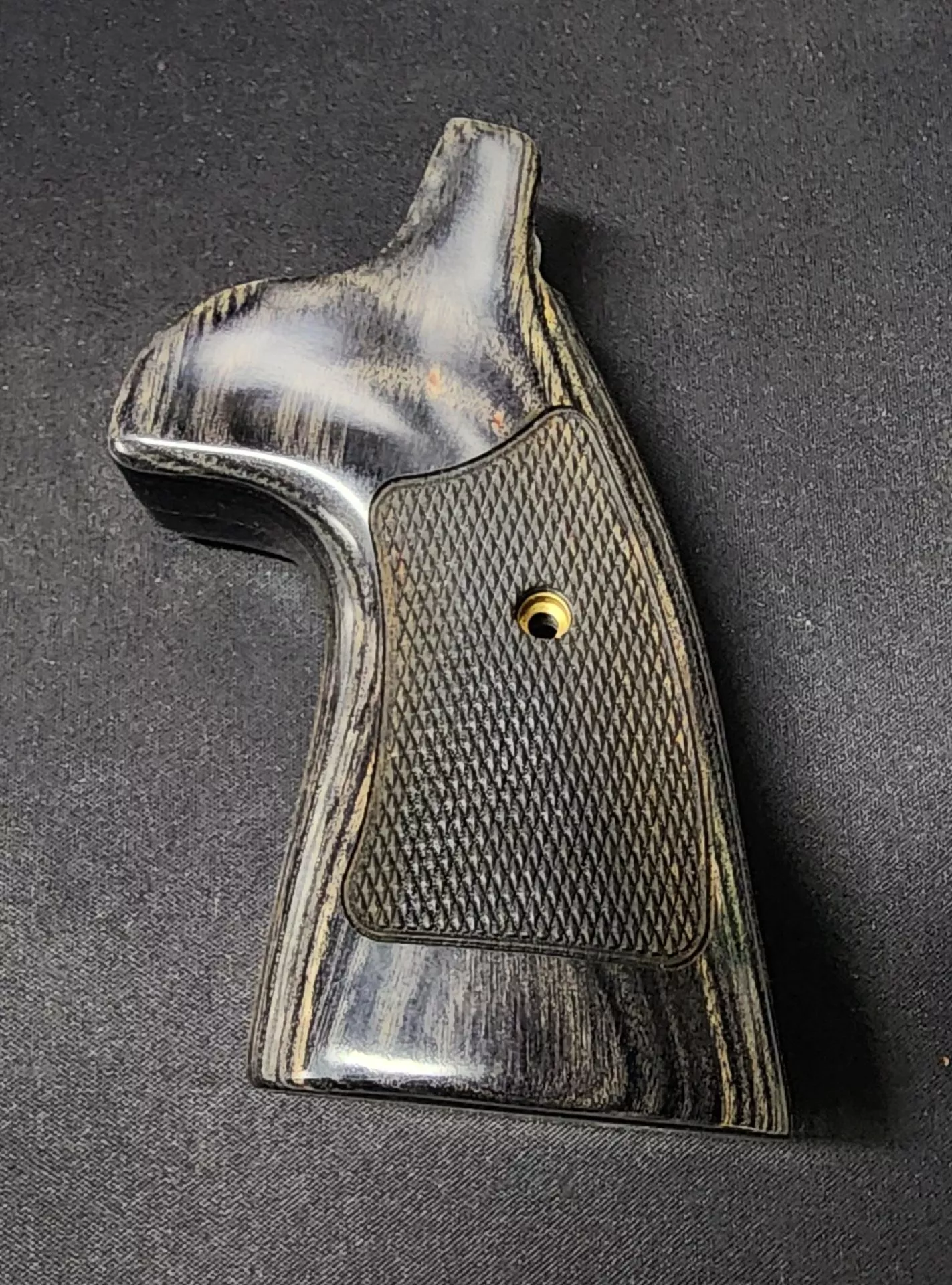 S&W N Square Target Silverblack Checkered Engineered Accessories