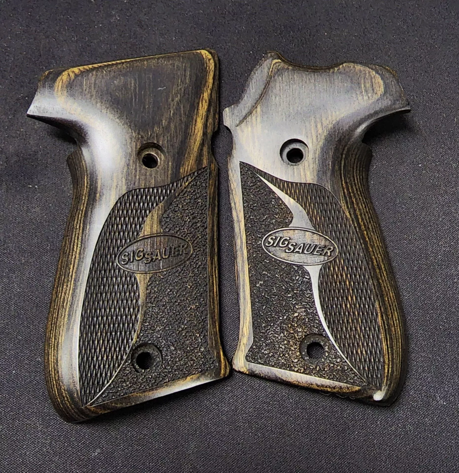 Sig Sauer P220 Stipple Checkering Silverblack Grip Engineered Accessories