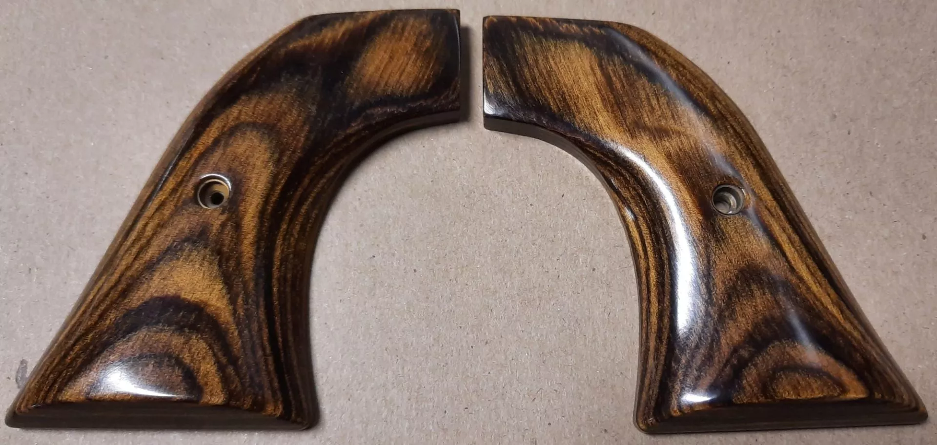 Super Blackhawk Altamont's Classic Panel Walnut Engineered Accessories