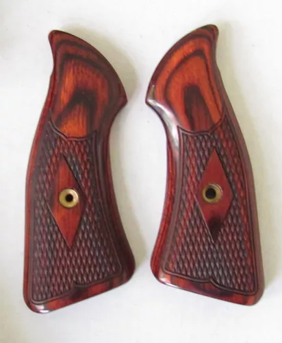 SW J Square Checker Rosewood Engineered Accessories