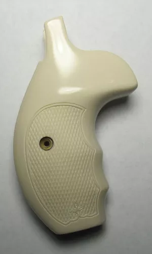 SW K/L Round FG Checkered Bonded Ivory Engineered Accessories